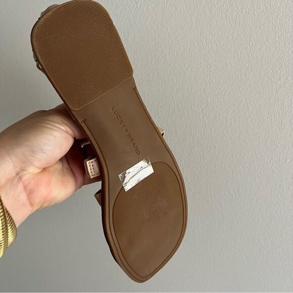 Lucky Brand Flat Gladiator Strappy Ankle Strap Sandals Sz 6 Light Tan NWOB - Picture 8 of 8